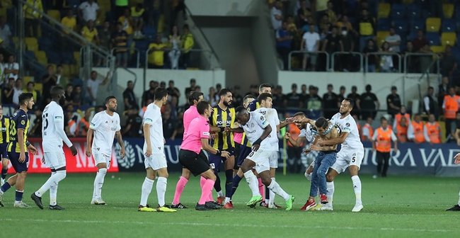 Ankaragücü Beşiktaş maçında skandal üstüne skandal
